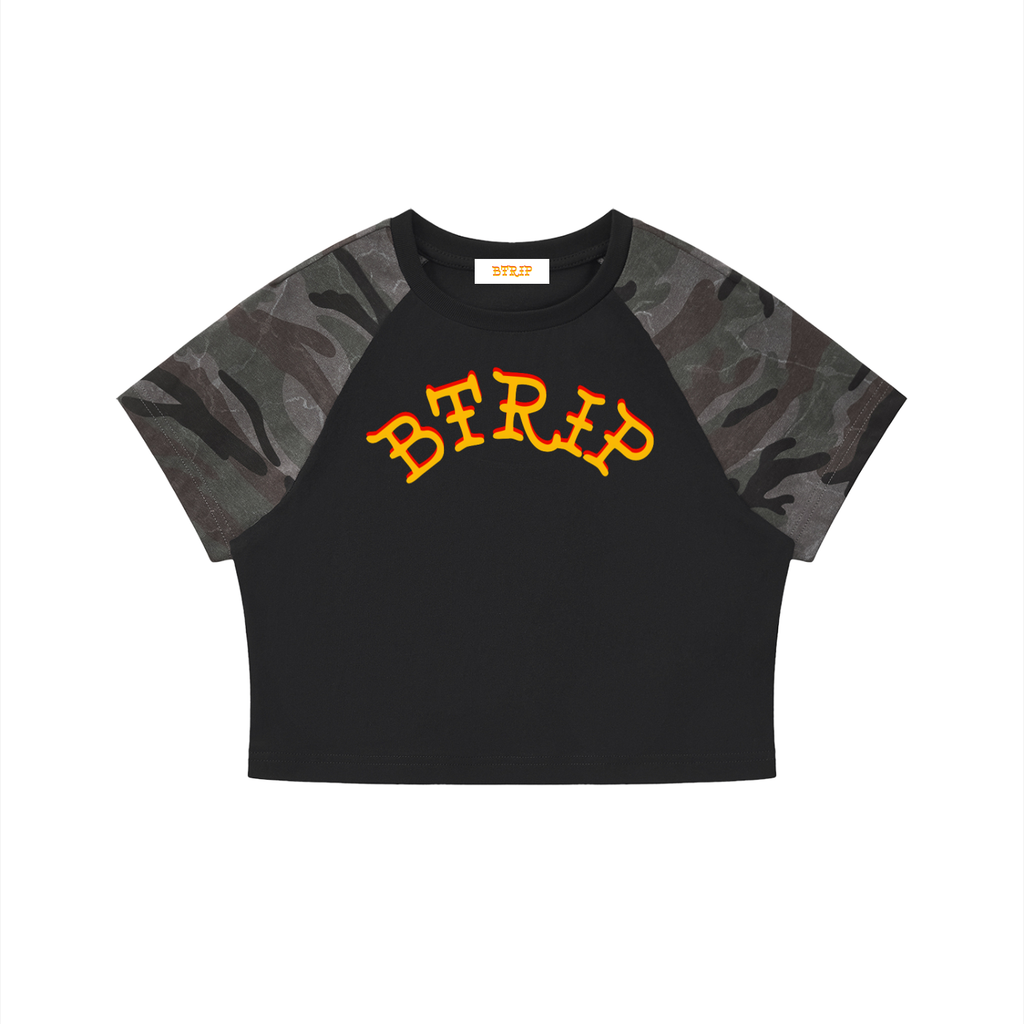 KELLY - Women’s Camo Raglan Crop T-Shirt